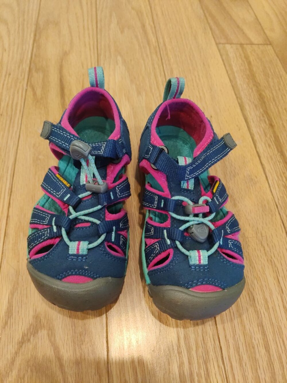 Keen sandals toddler size 11